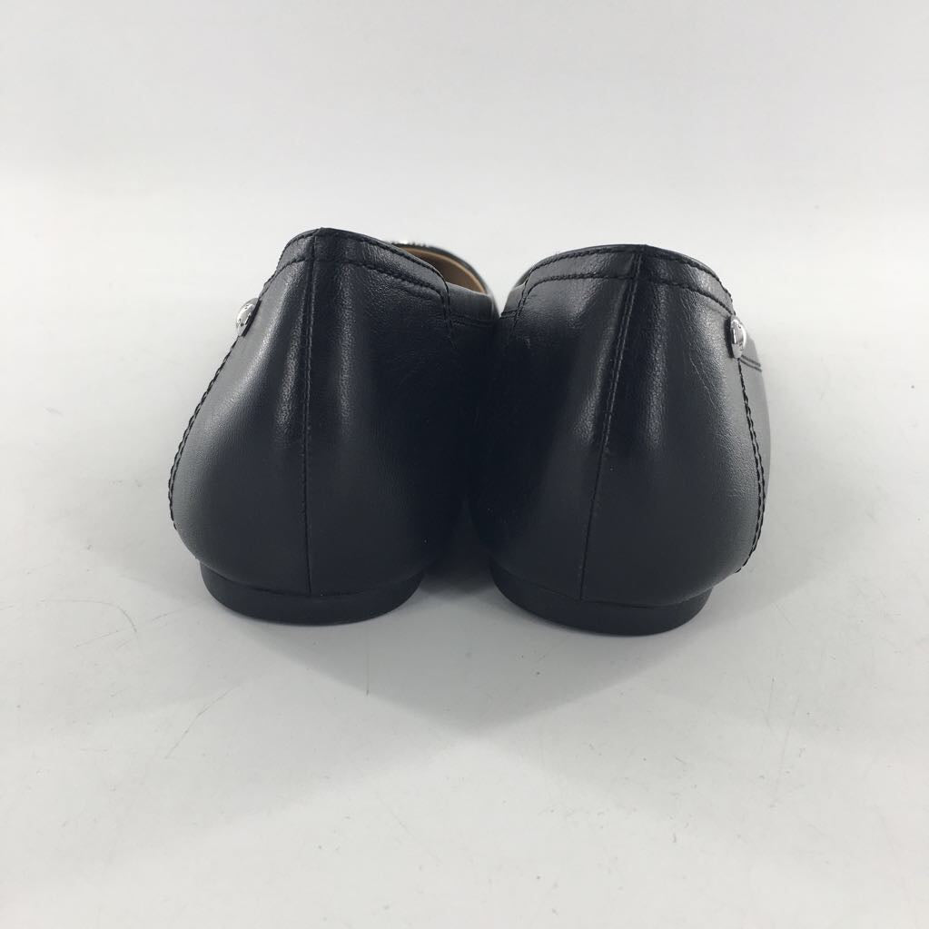 11 ballet flats w/ patent cap toe