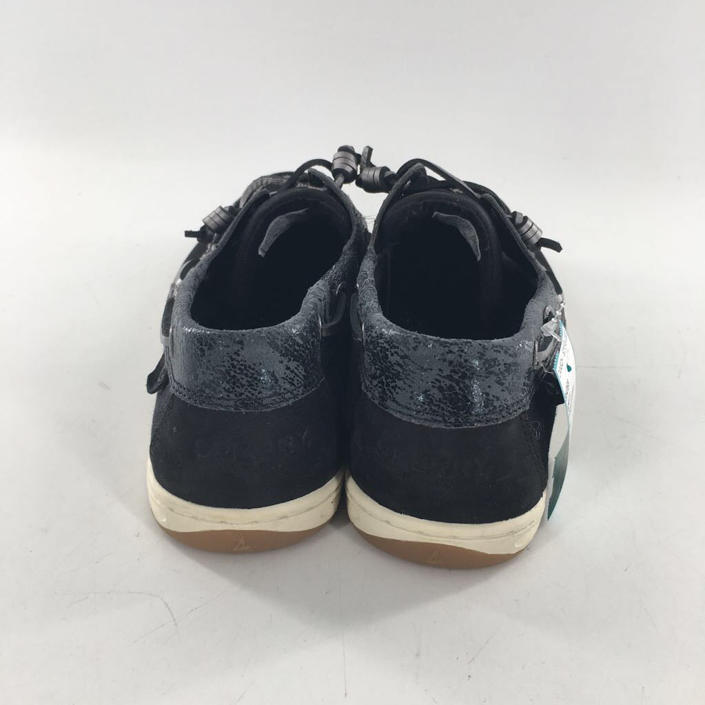 11 boat shoes