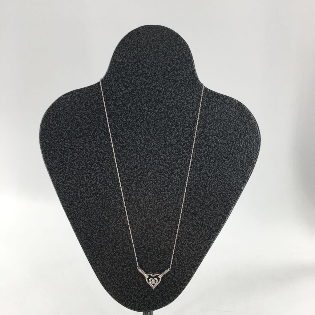 10" silver heart pendant necklace