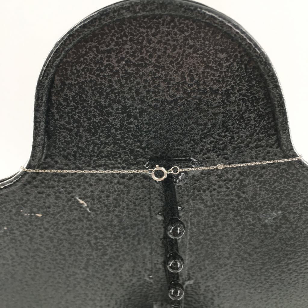 10" silver heart pendant necklace
