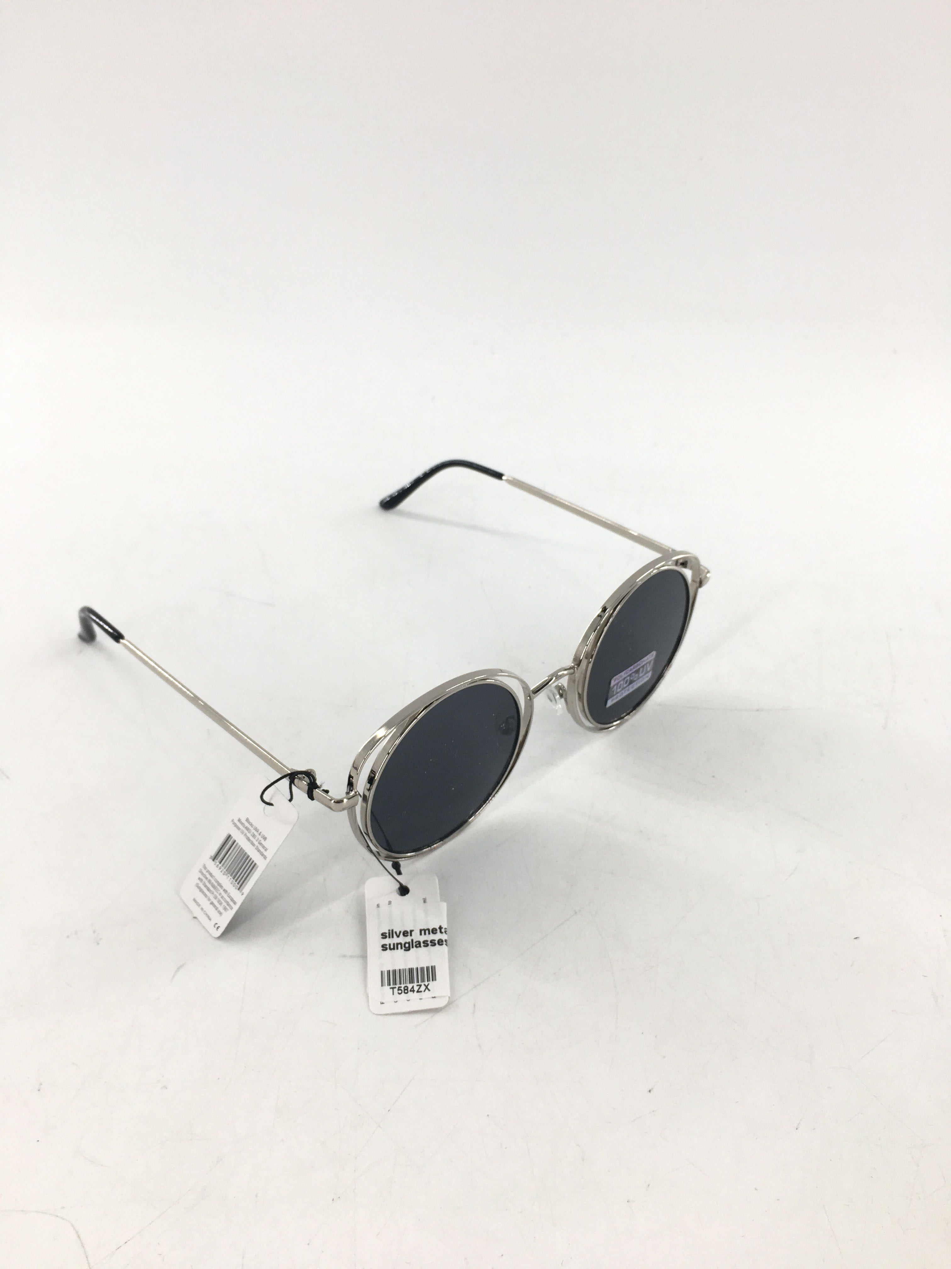 silver metal frame sunglasses