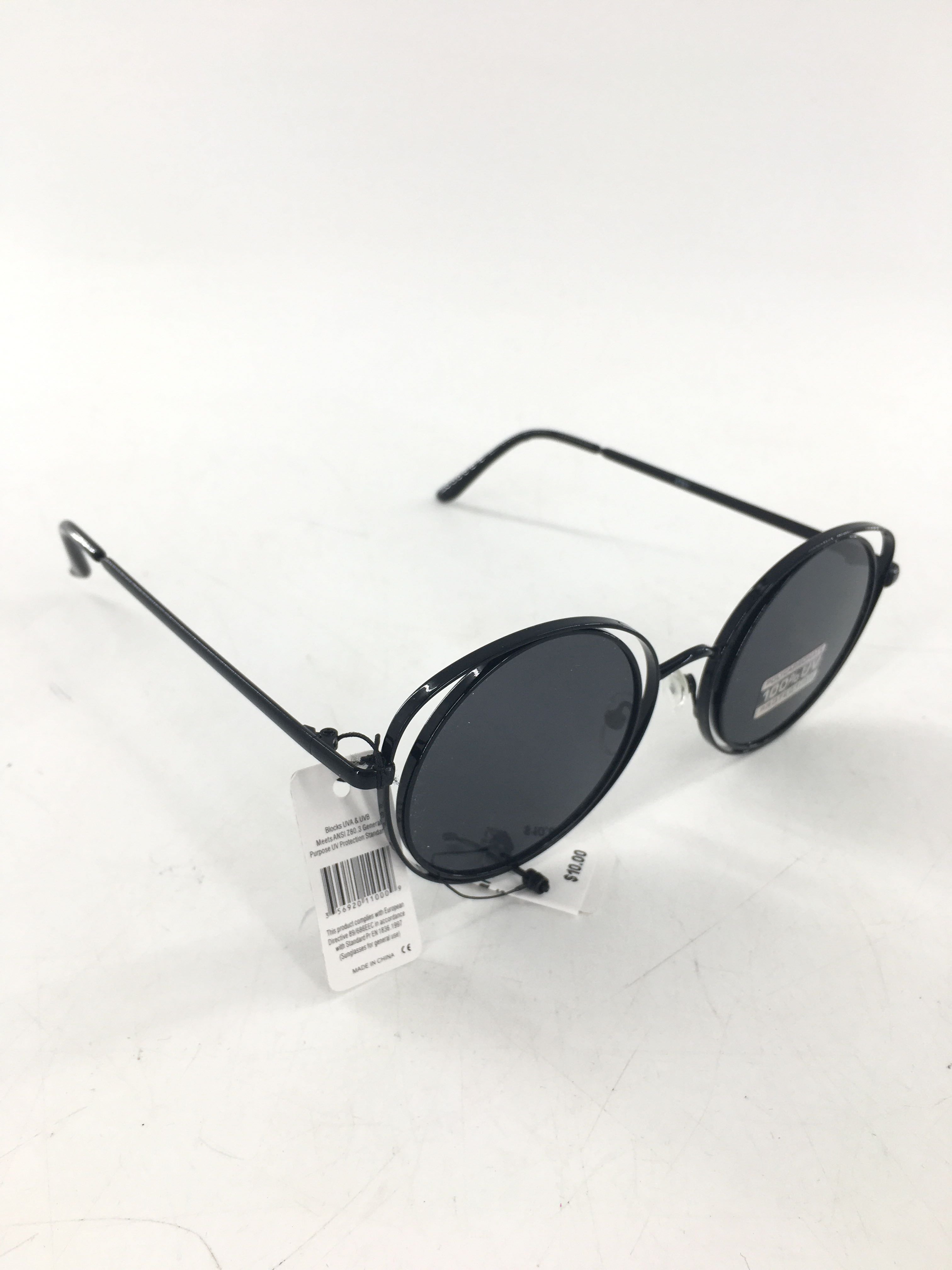 black metal frame sunglasses