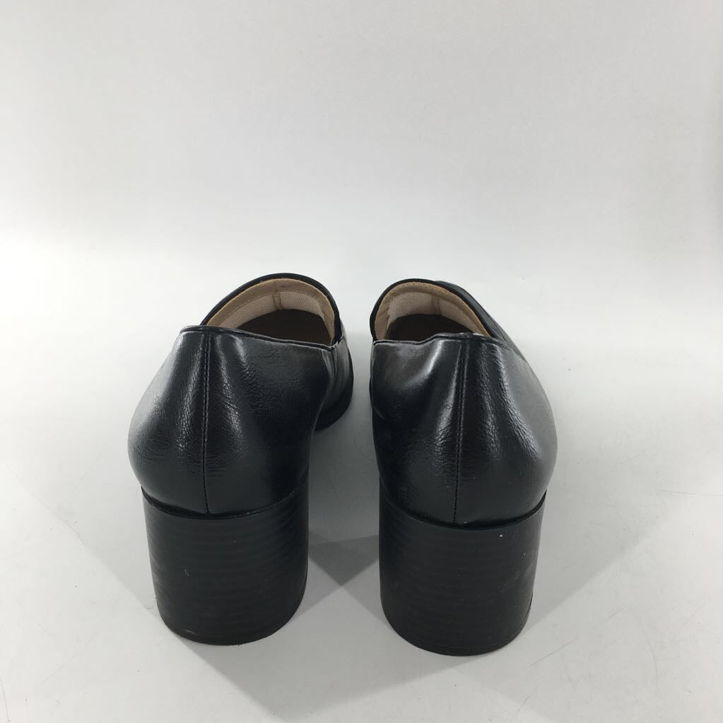 10 low heel leather loafer