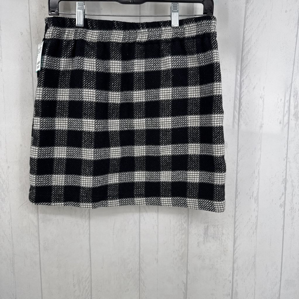 M checkered pattern mini skirt