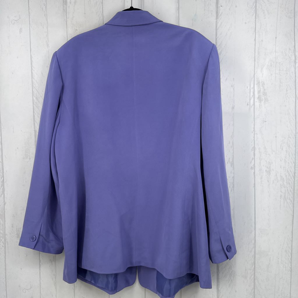 22w classic blazer