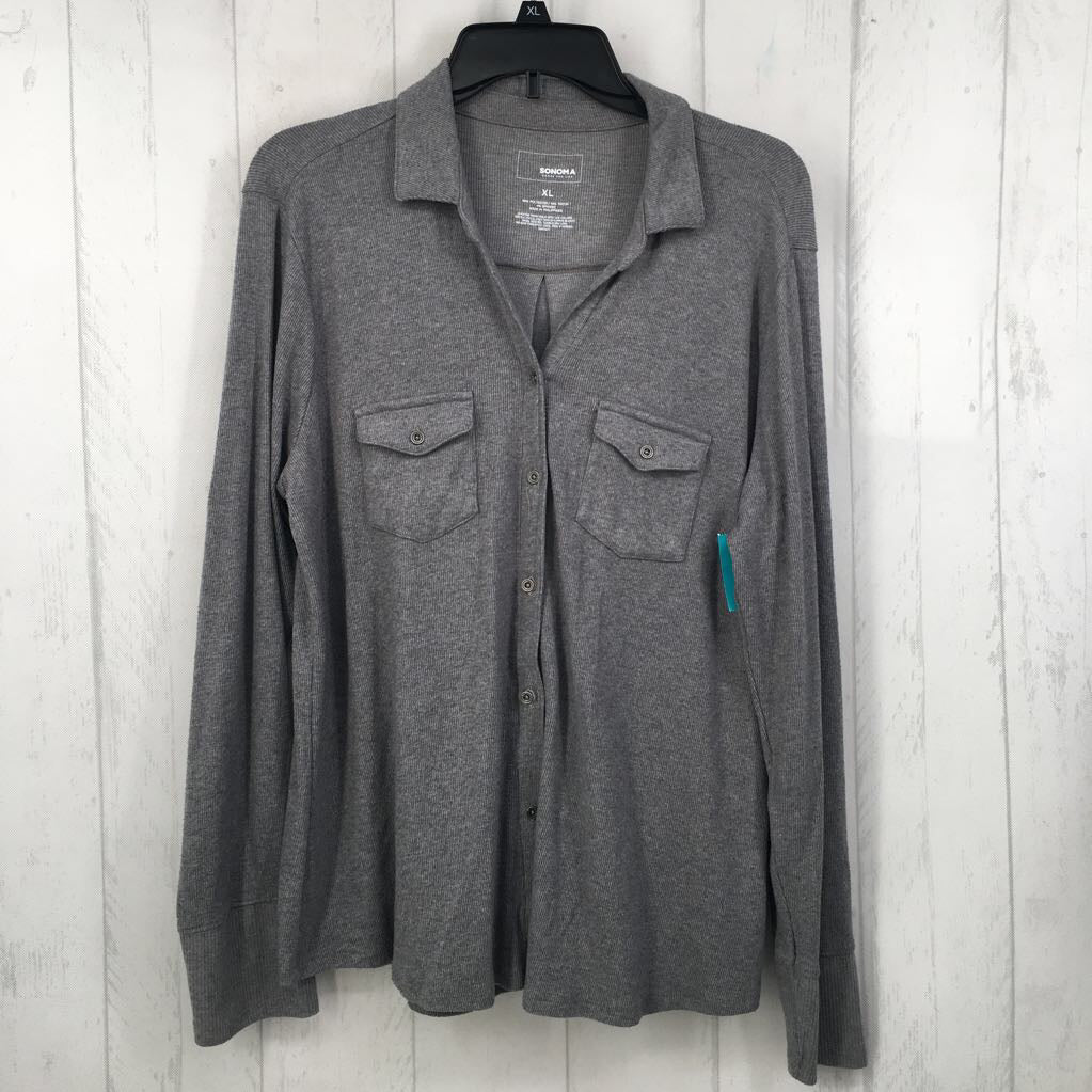 XL ribbed button down l/s top