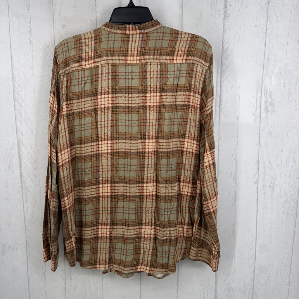 XL l/s plaid button down shirt