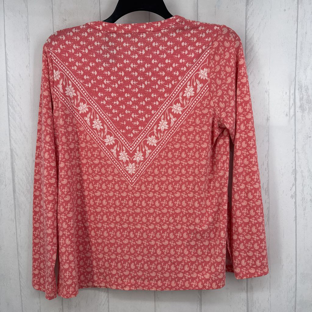M flo print split neck l/s top