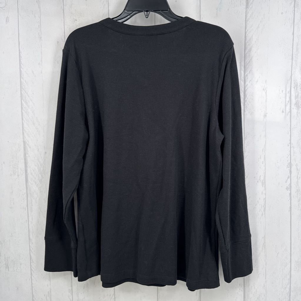 L flo embroidered waffle knit split neck l/s top