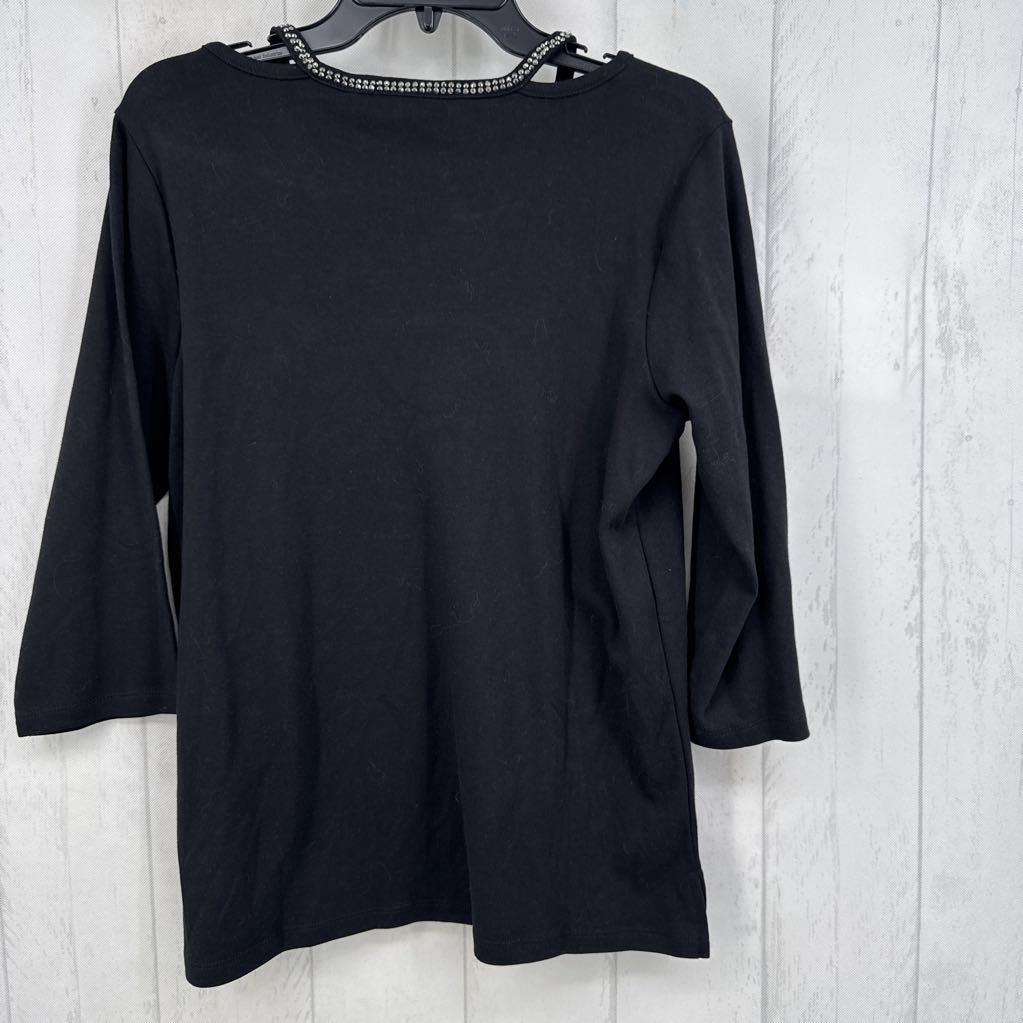 M embelished v-neck 3/4 slv top