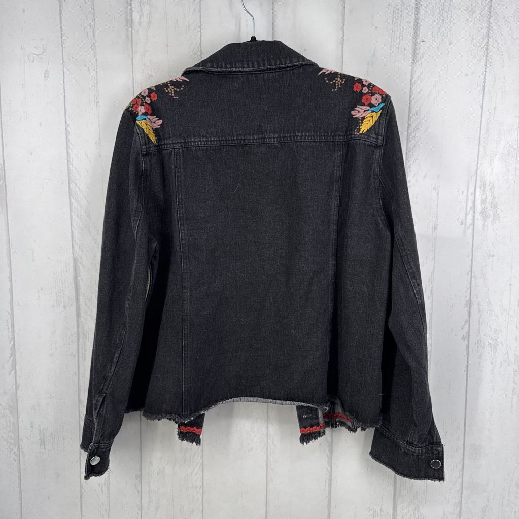 1x l/s flower embroidered button jean jacket
