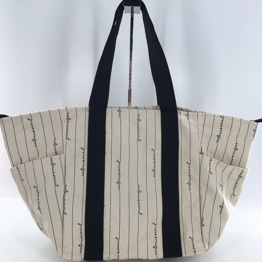 script logo tote bag