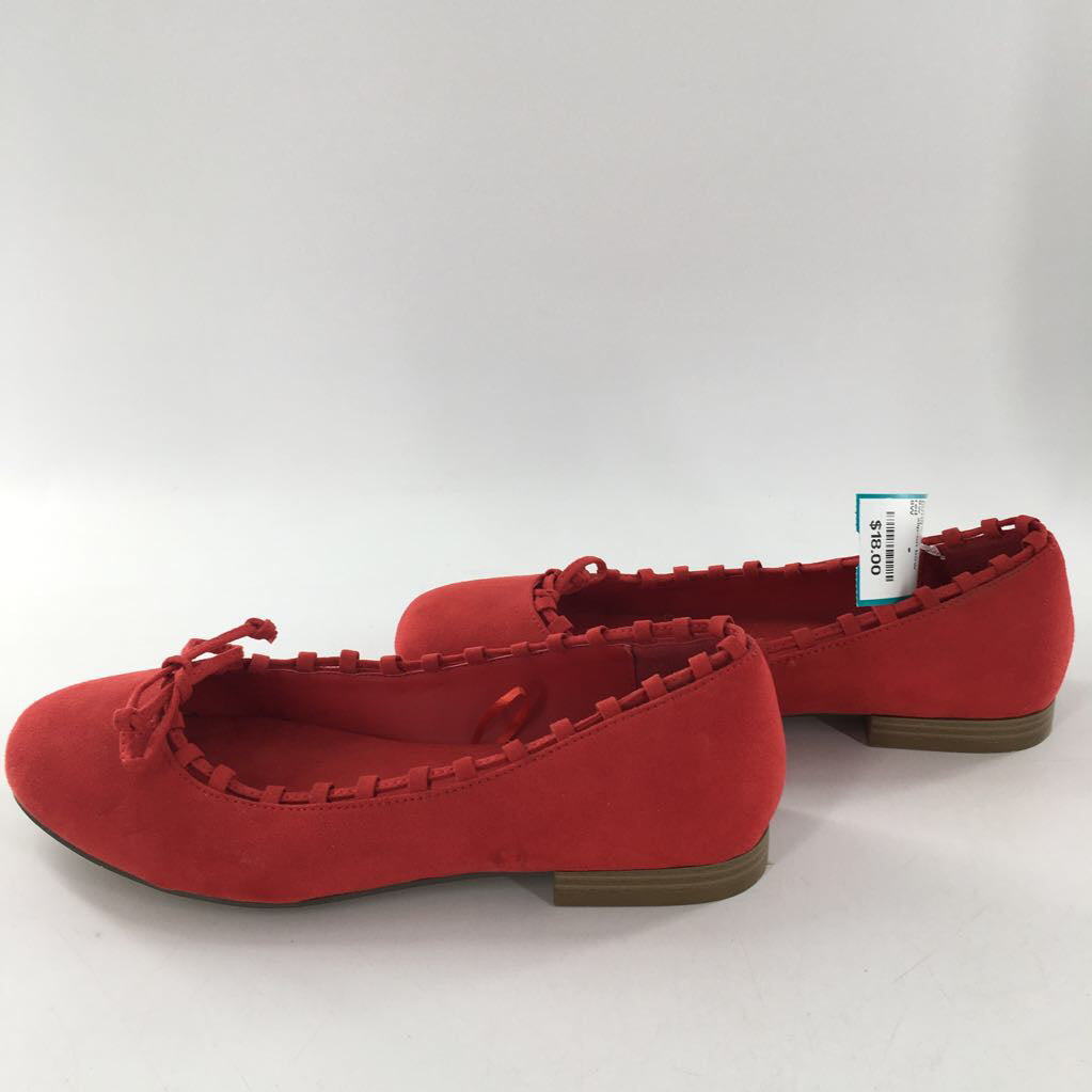 8w slip-on bow flats
