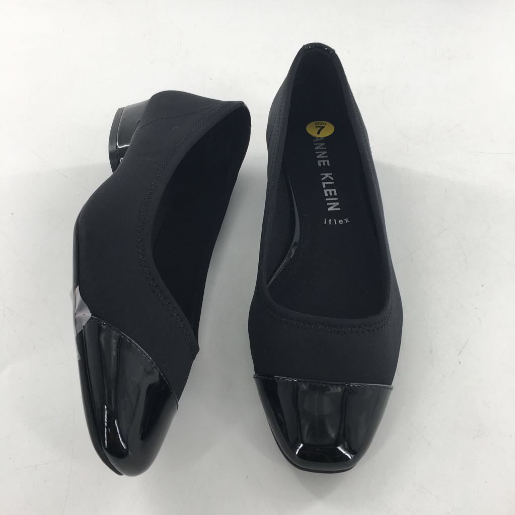 7 patent cap toe low heel slip-ons