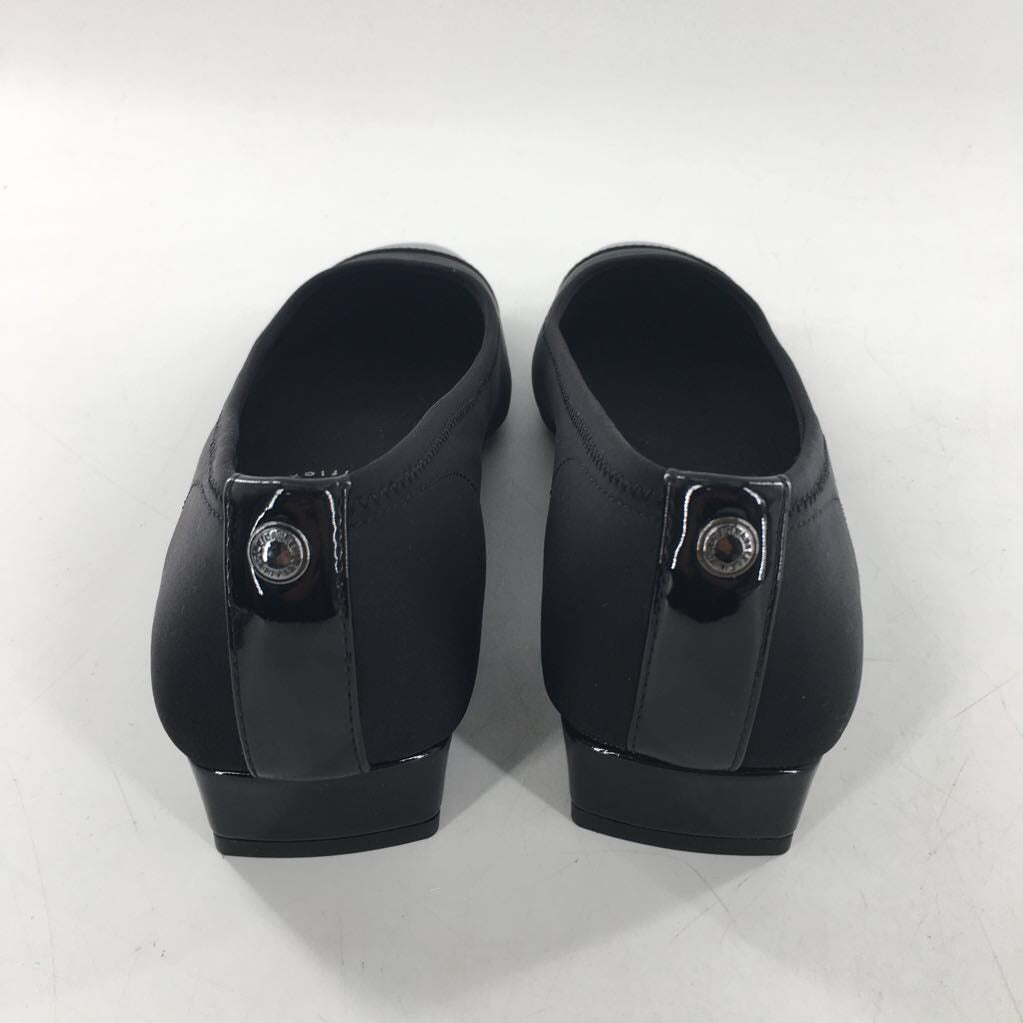 7 patent cap toe low heel slip-ons