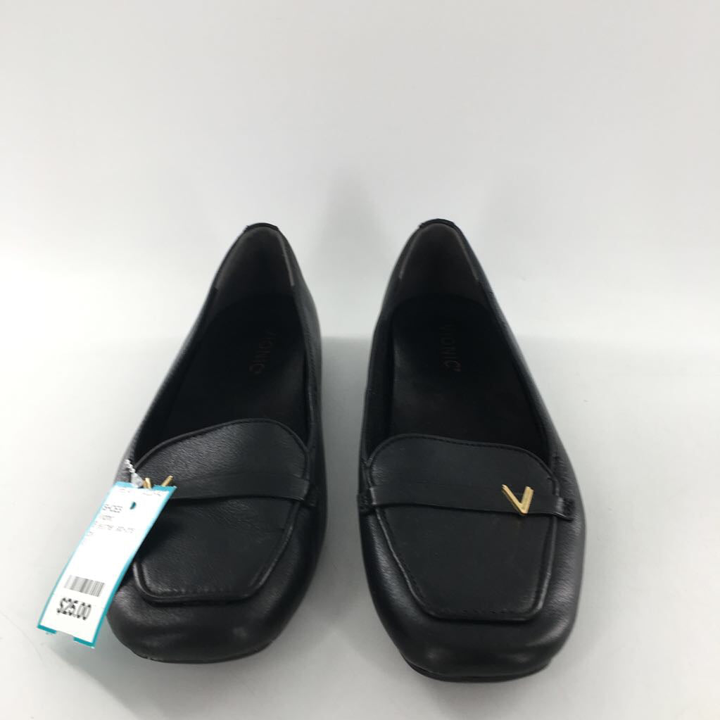 8 leather slip-ons