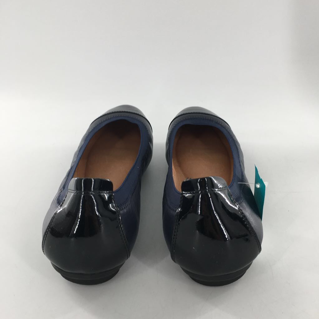 8.5 leather slip-on flats