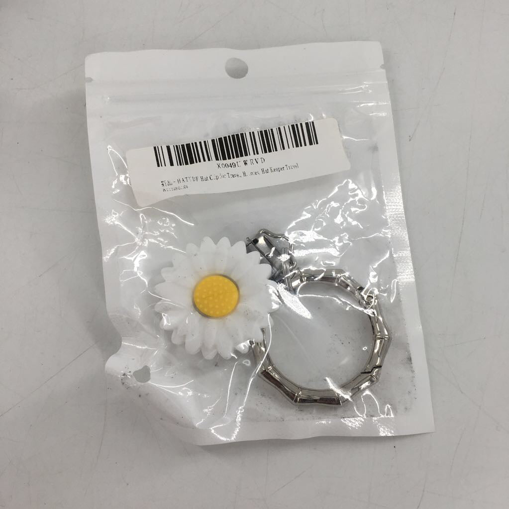 daisy clip/keyring