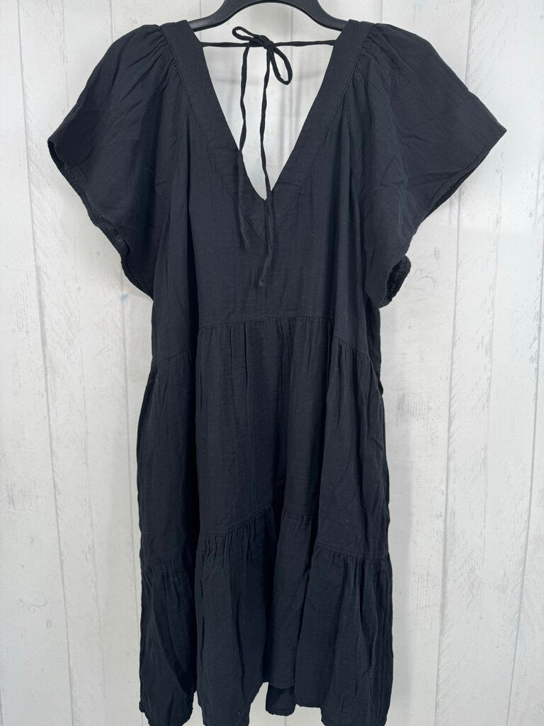 XL v-neck tied back s/s dress