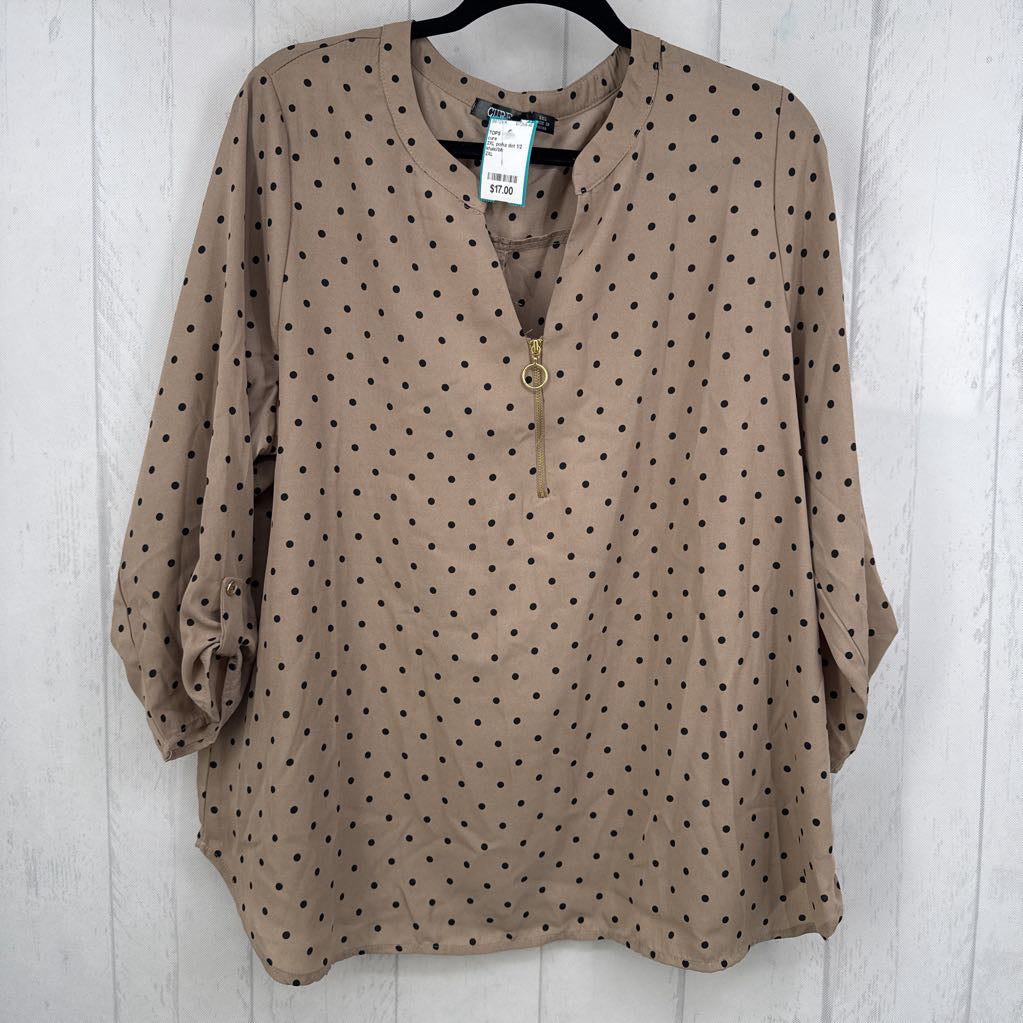 2XL polka dot 1/2 zip tab slv top