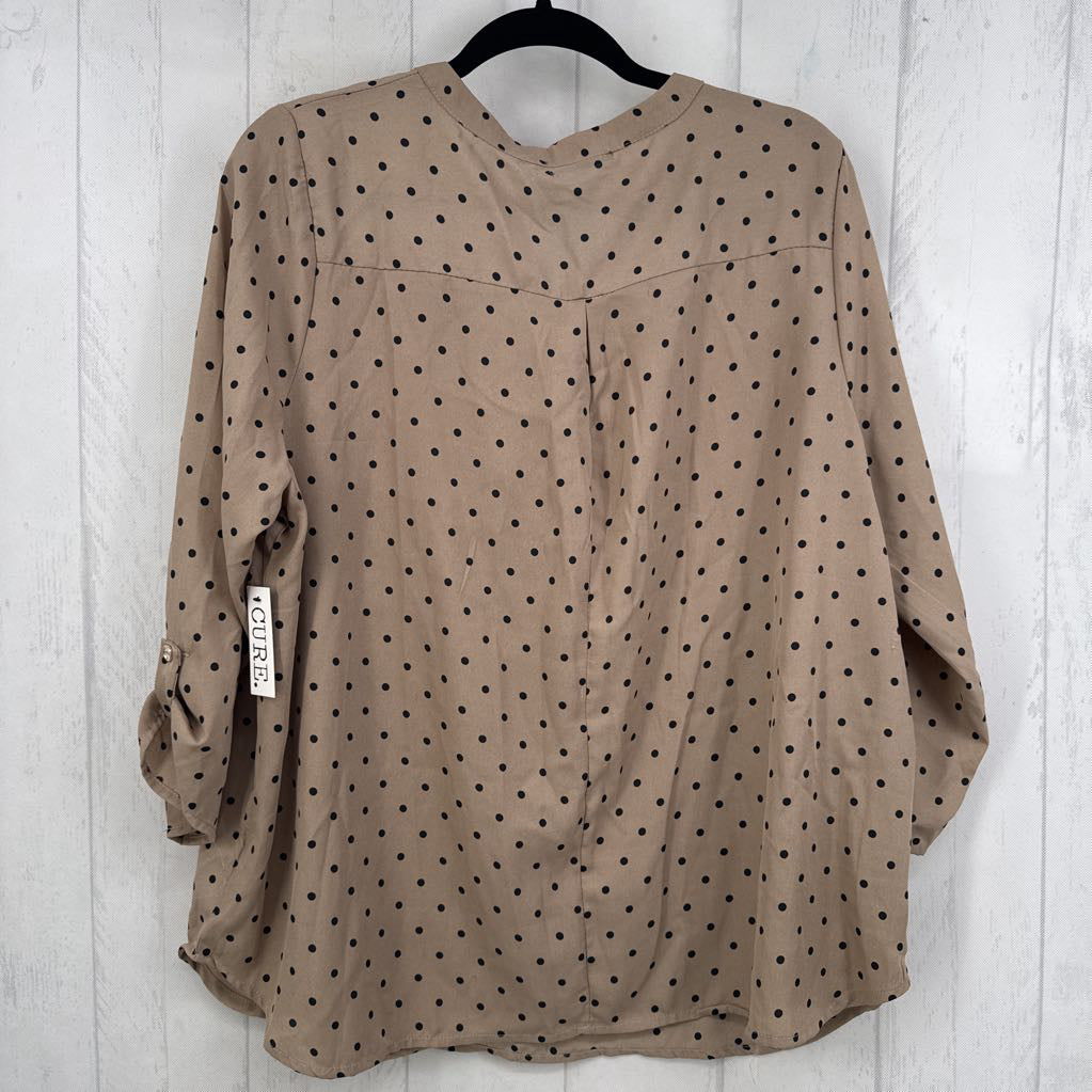 2XL polka dot 1/2 zip tab slv top