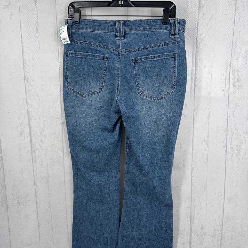 8 flare jeans