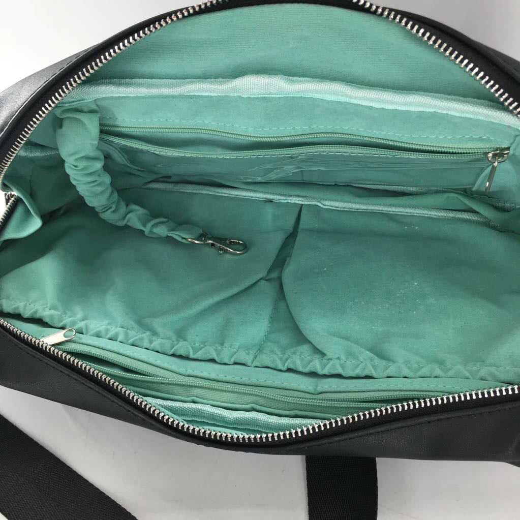 vegan leather slingbag