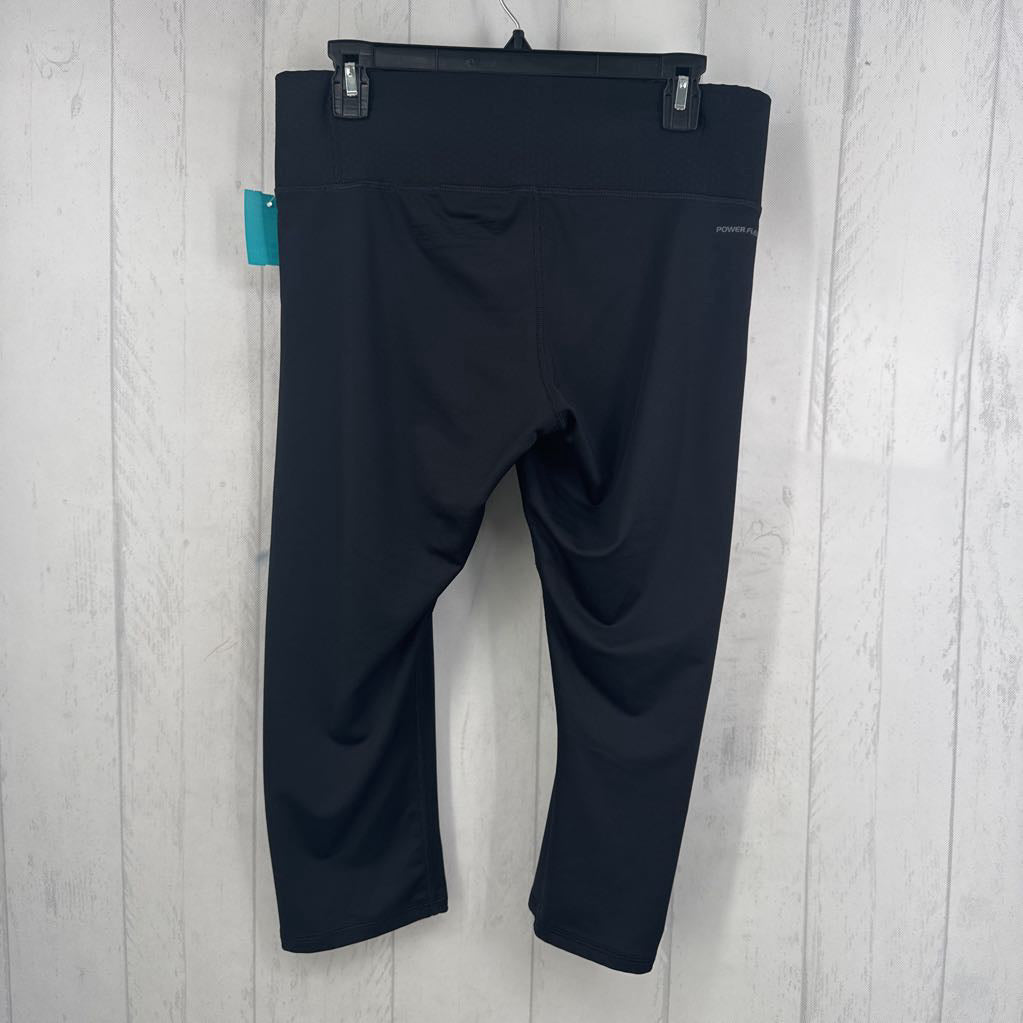 XL hi-rise capri legging