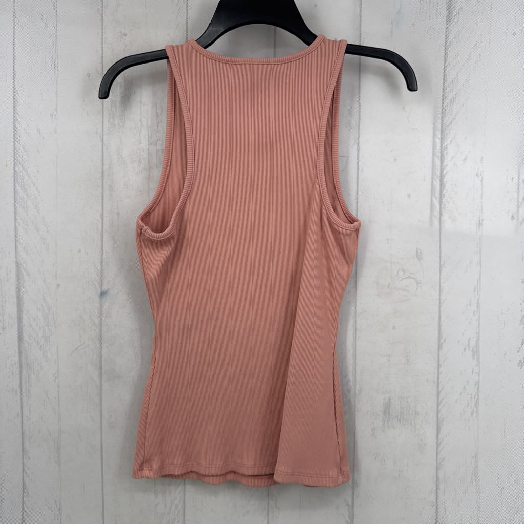 M ribbed tank