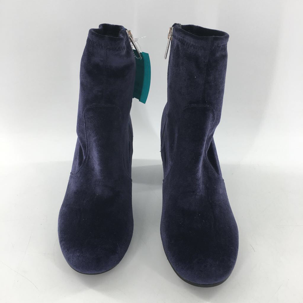 7.5 velvet ankle boot
