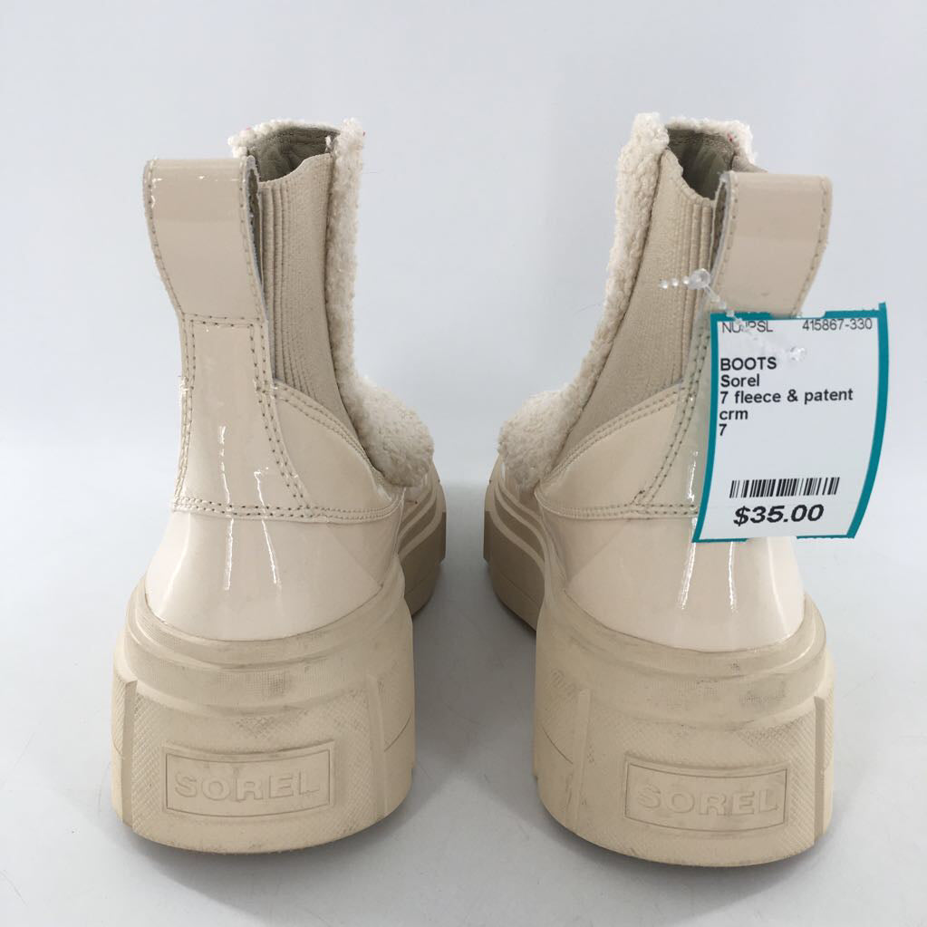 7 fleece & patent leather boot