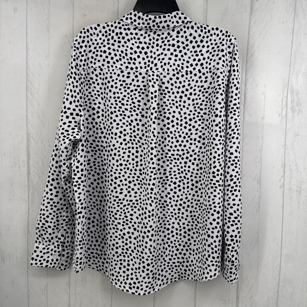 XL l/s patterned buttton front blouse