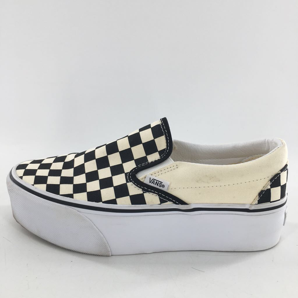 8.5 checkered platform slip-on sneaker
