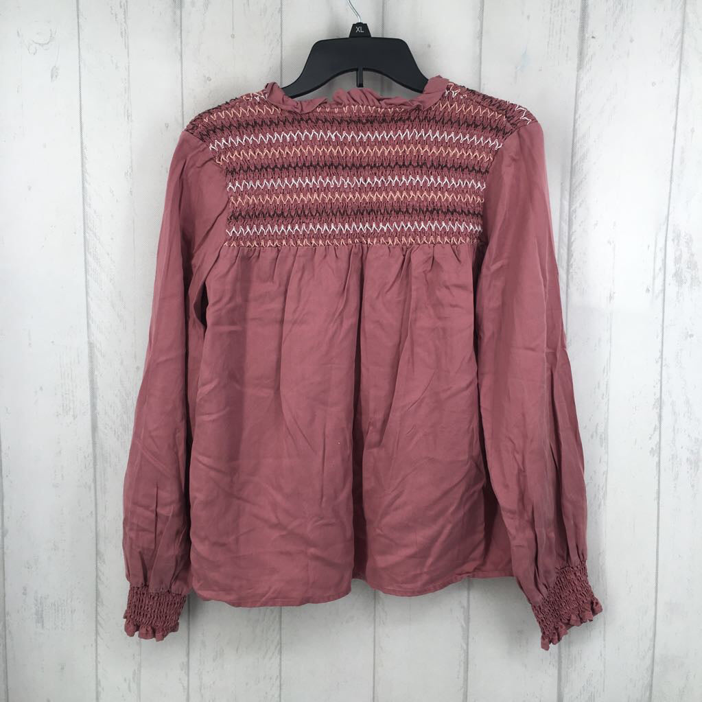 L smocked split neck l/s top