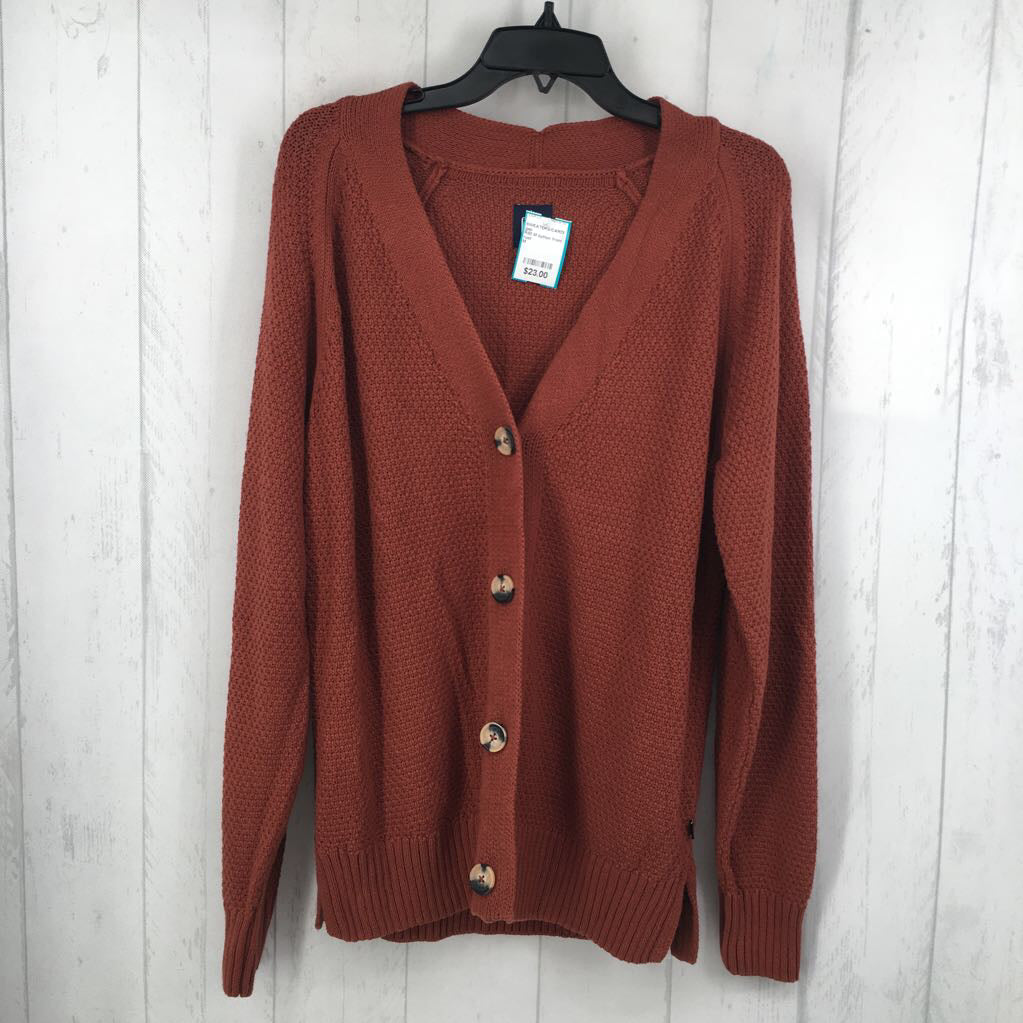 R80 M button front cardi