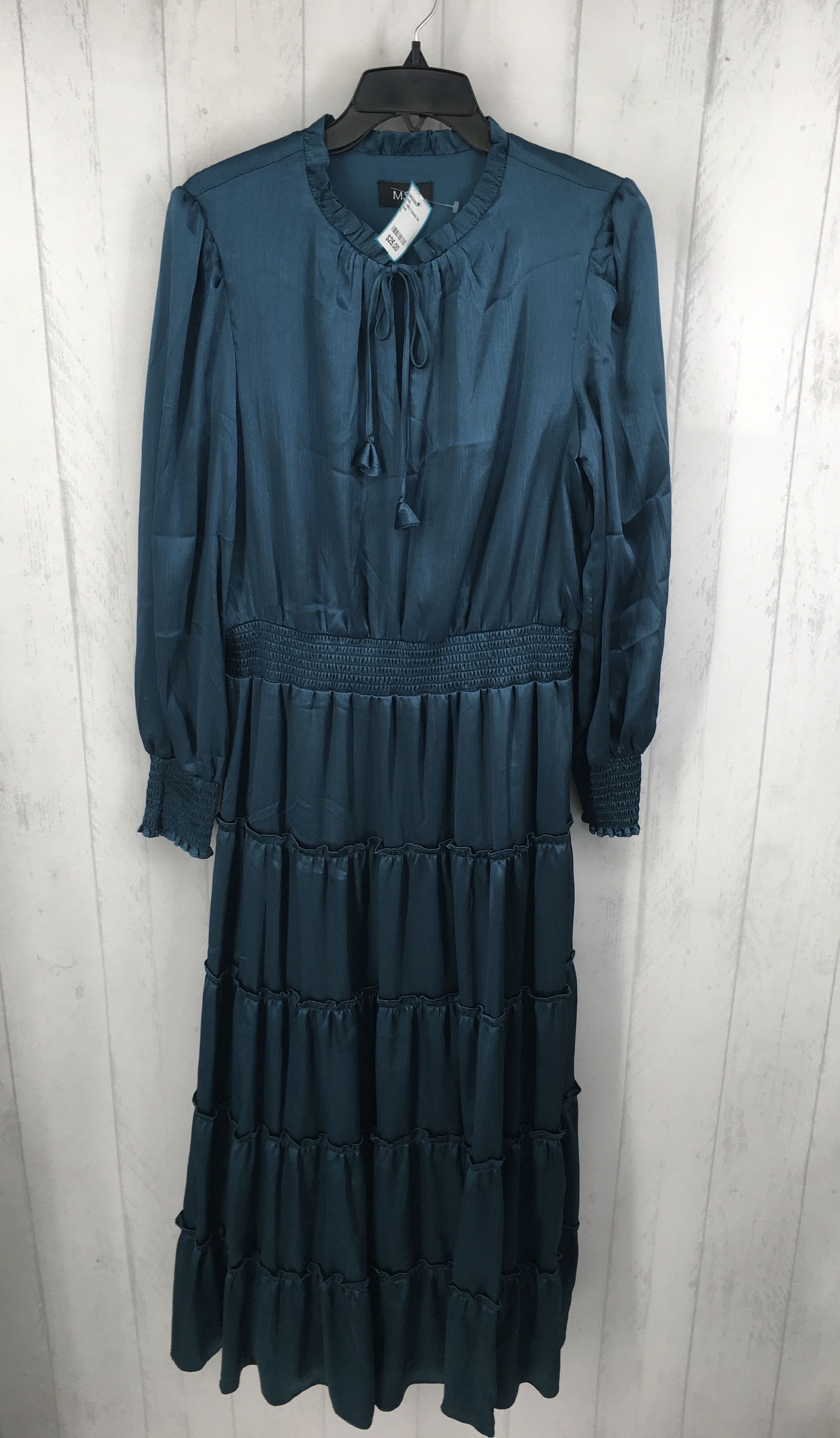 L silky tassel tie tiered l/s dress