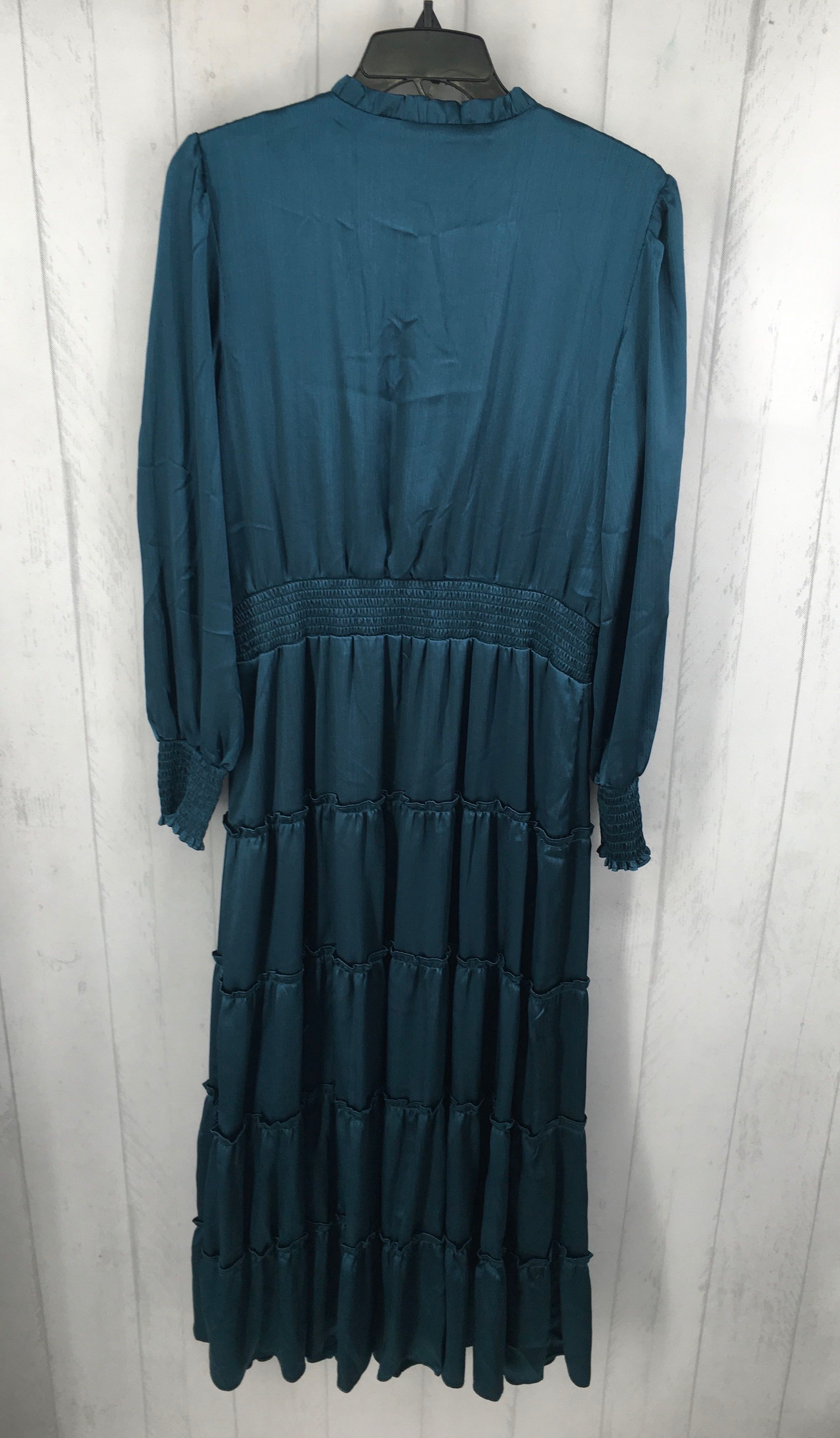 L silky tassel tie tiered l/s dress