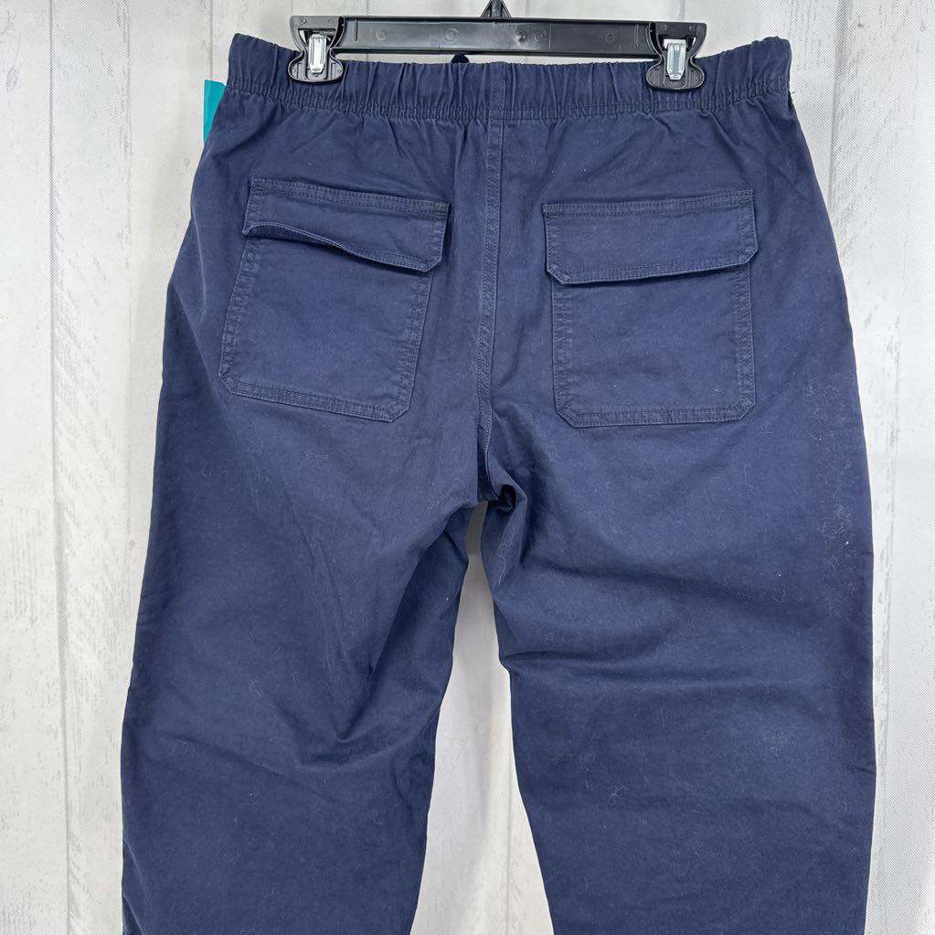 M mid-rise tapered leg pant