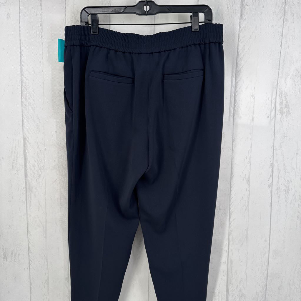 10 tapered leg trouser
