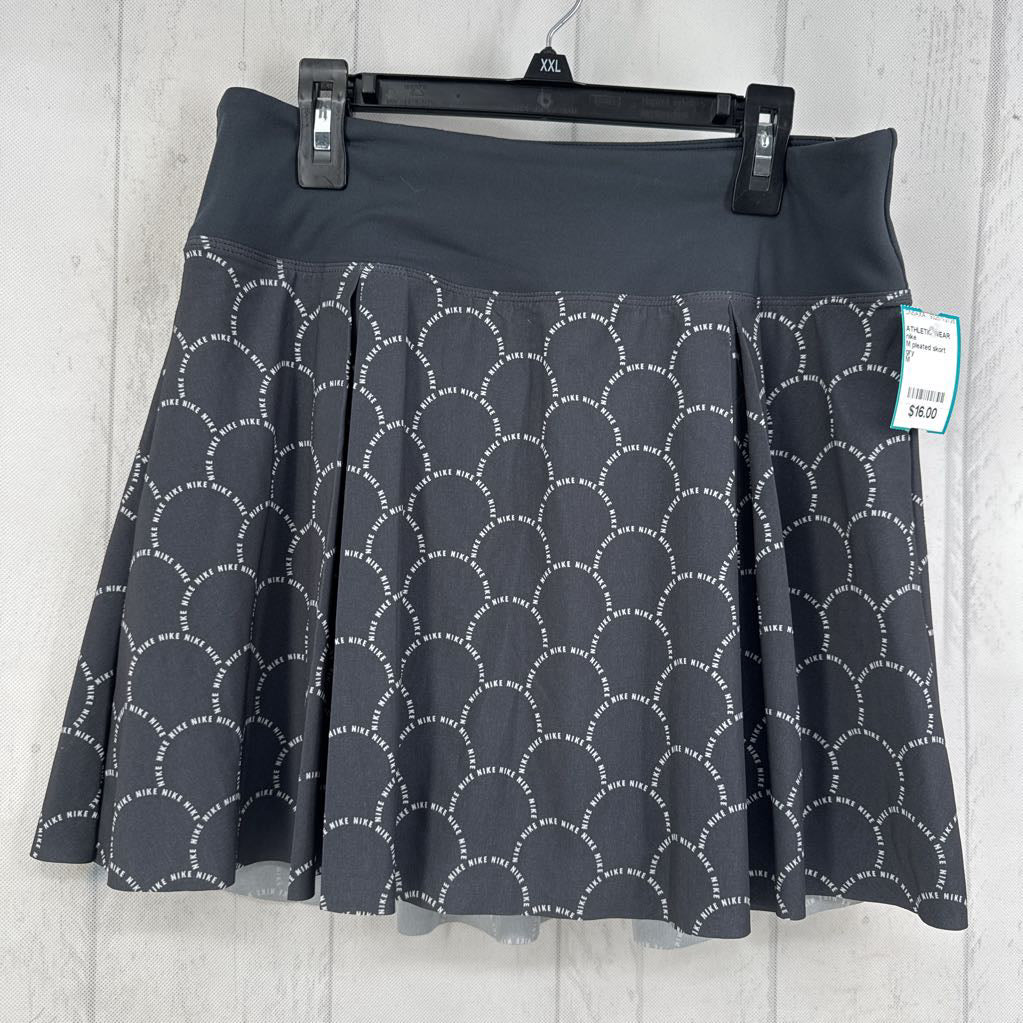 M pleated skort