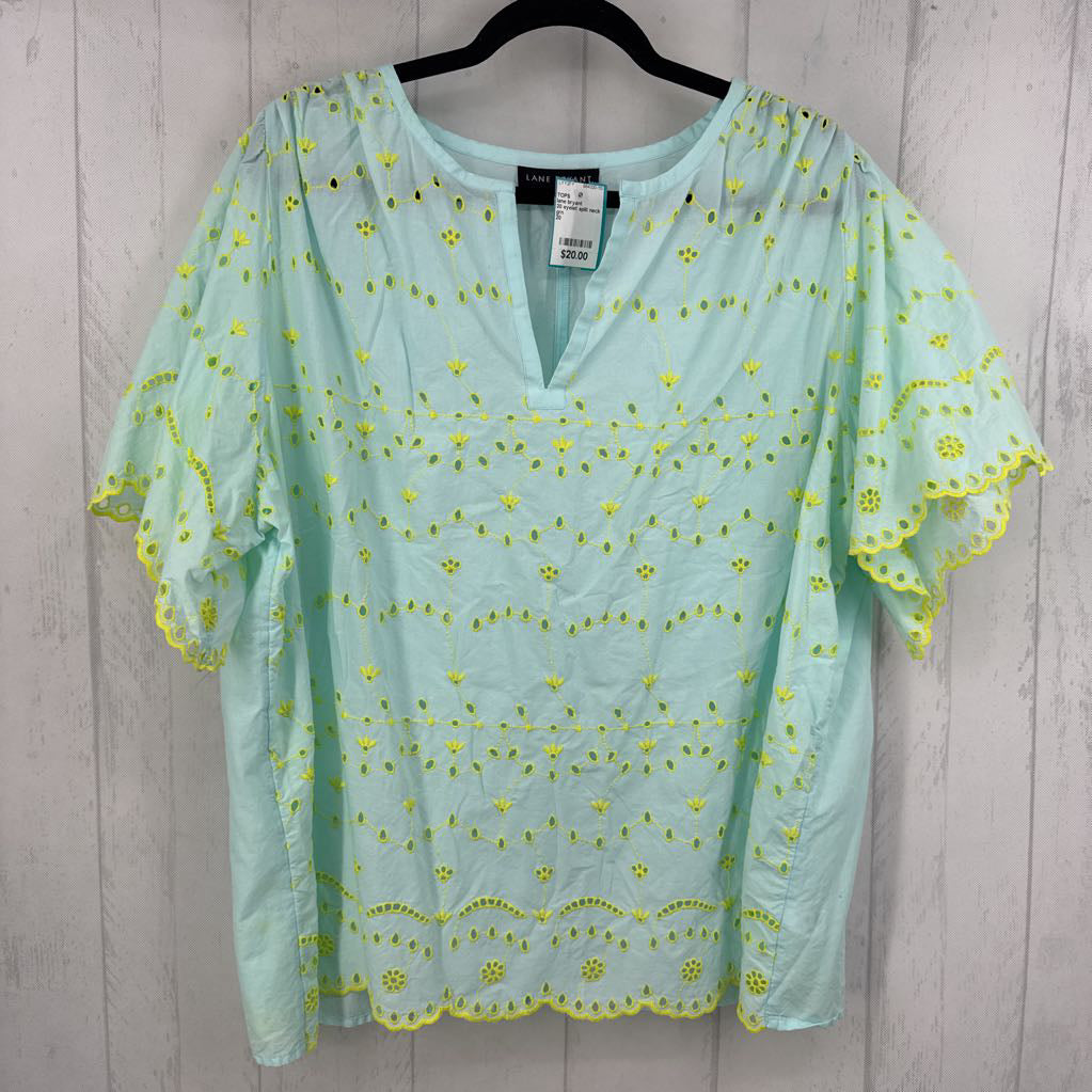 20 eyelet split neck s/s top
