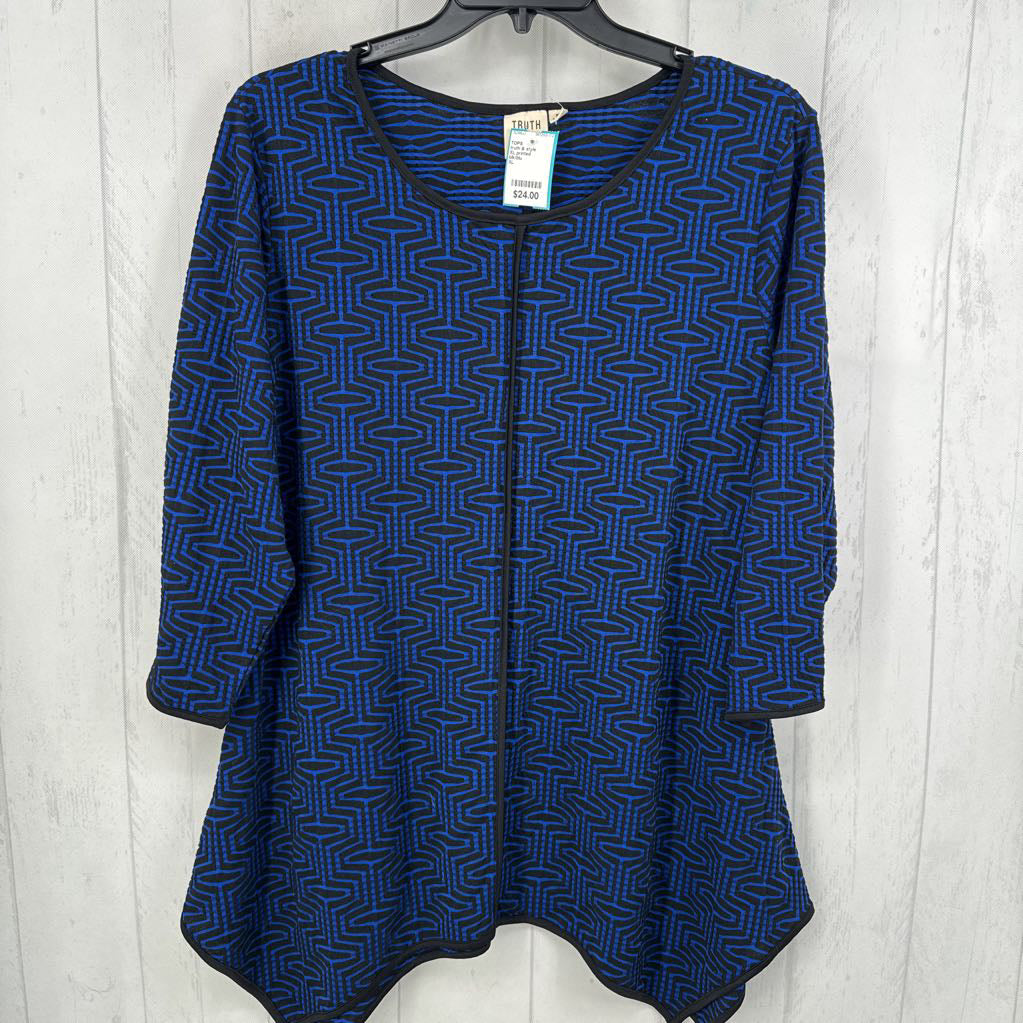 XL printed sharkbite hem 3/4 slv top