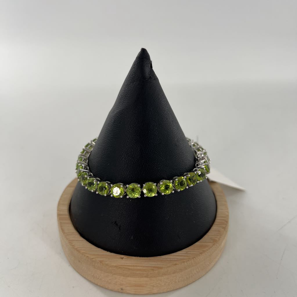 .925 silver & green stone cz bracelet