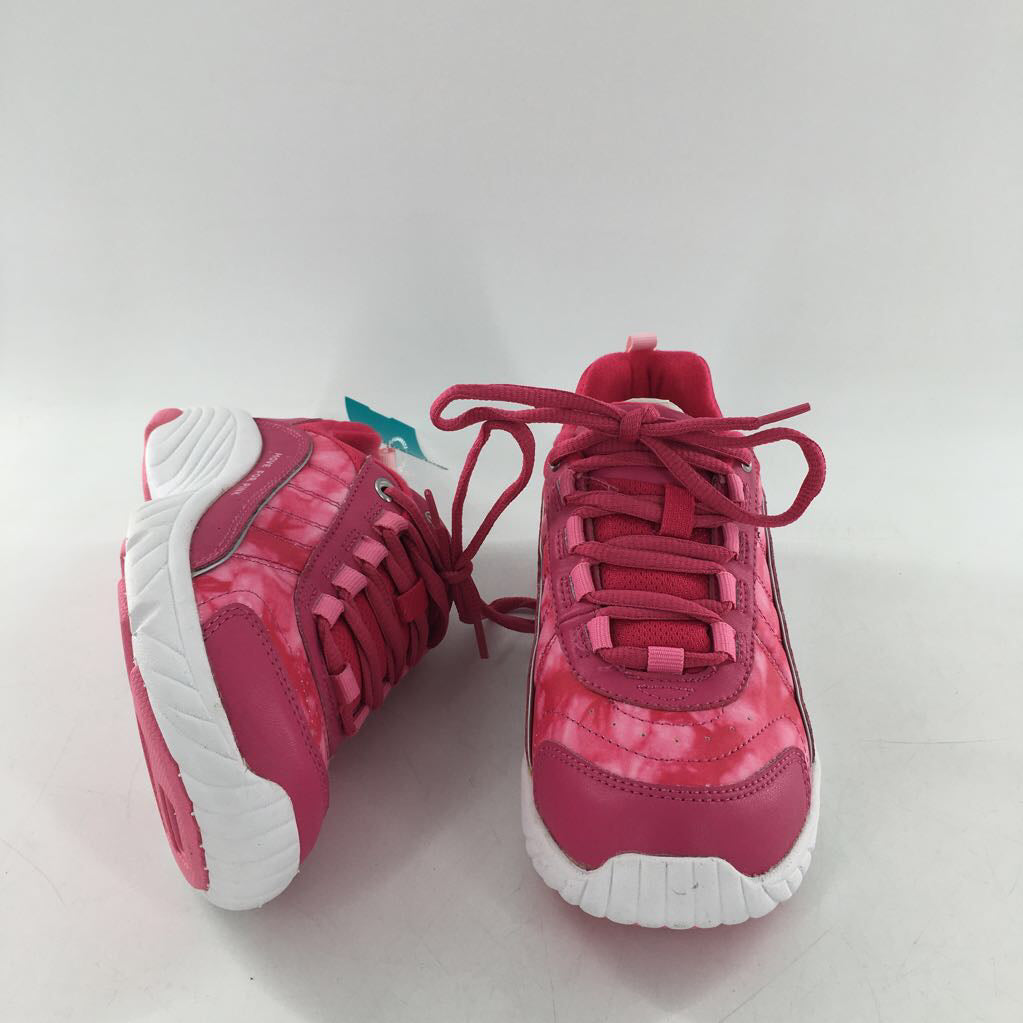 5 lace-up sneaker