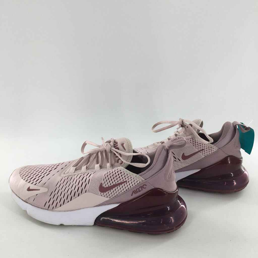 11 lace-up sneaker
