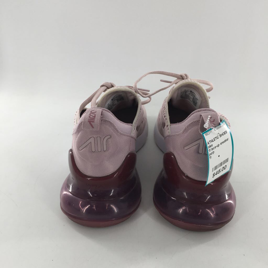 11 lace-up sneaker