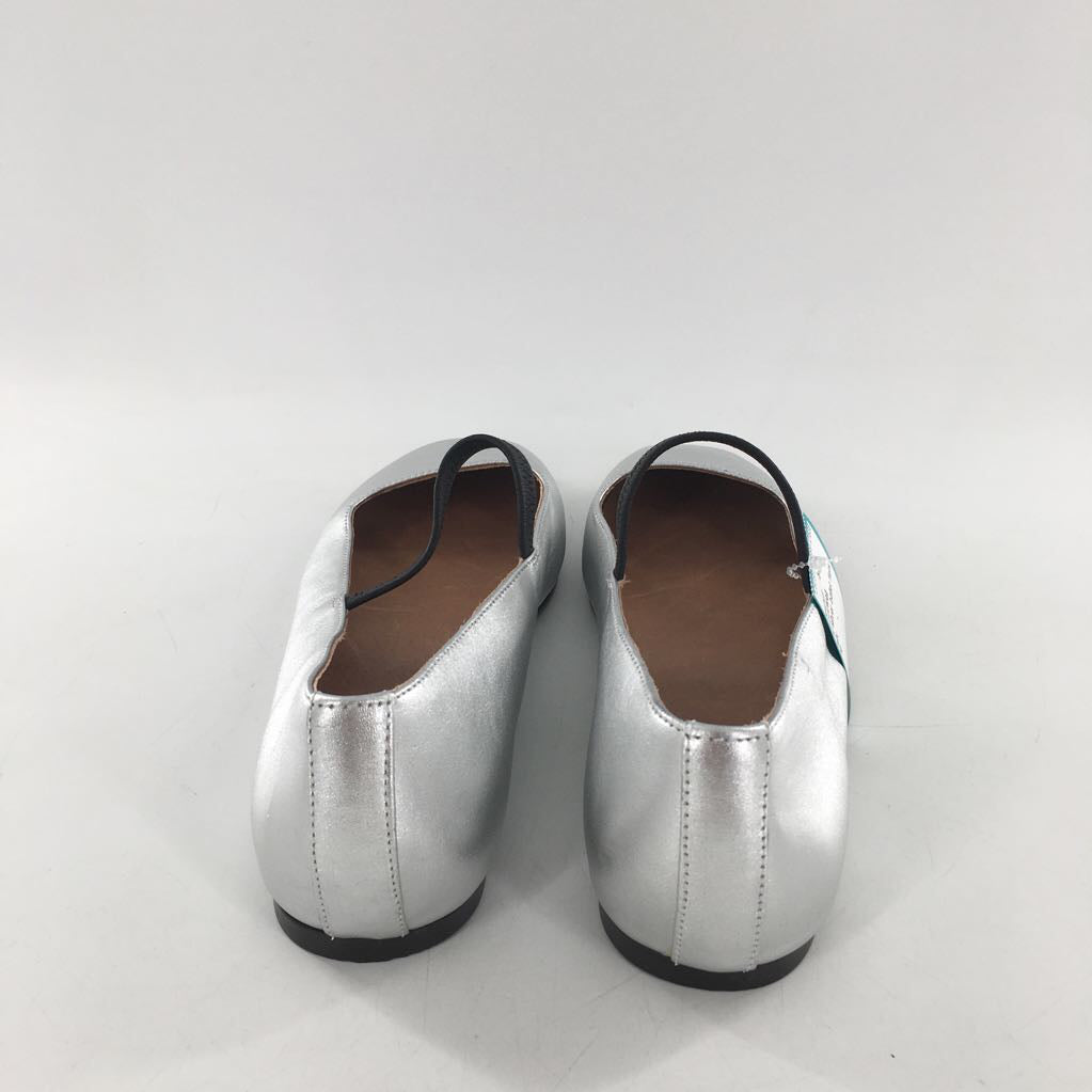 10 silver ballet flats