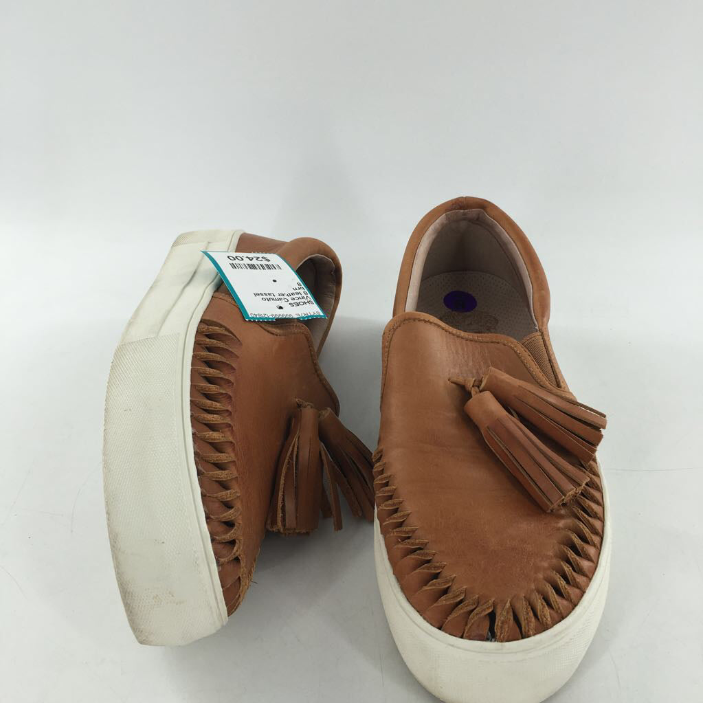 8 leather tassel slip-on sneaker