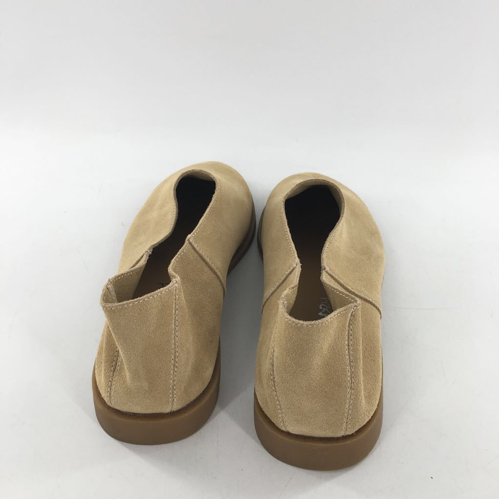 9.5 suede slip-on flats