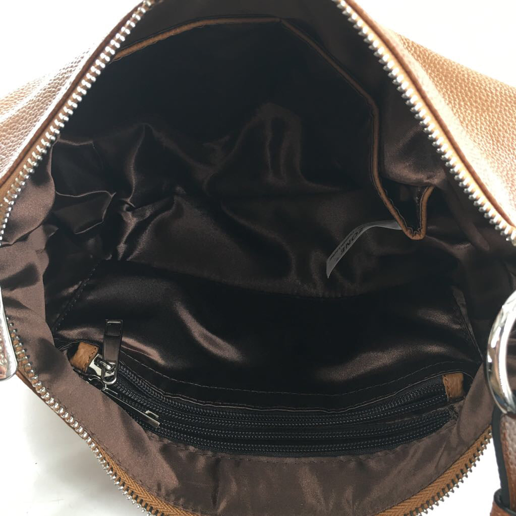 pebbled leather shoulderbag